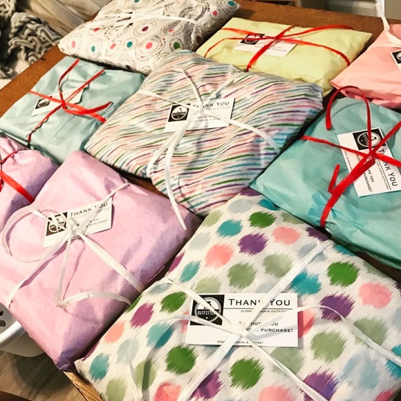 LIKE to Bookmark my Closet! - Picture 6 of 6